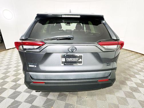 Magnetic Gray Metallic 2019 Toyota RAV4 XLE