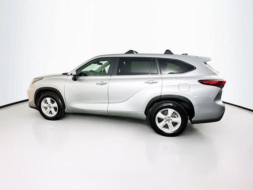 Celestial Silver Metallic 2023 Toyota Highlander L