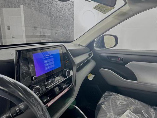 2025 Toyota Highlander