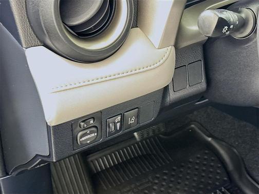 2018 Toyota RAV4 Hybrid XLE