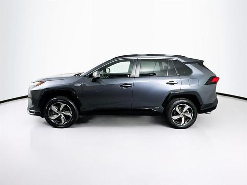 2022 Toyota RAV4 Prime SE