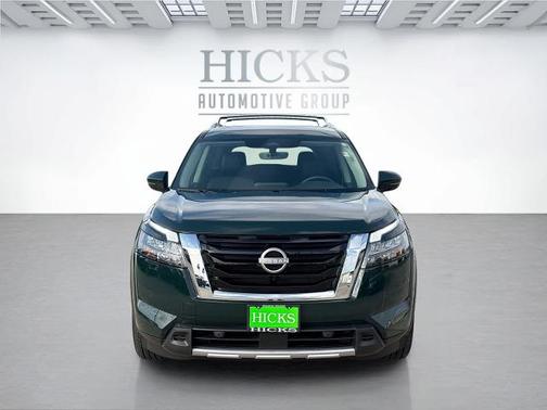 Obsidian Green 2025 Nissan Pathfinder SL