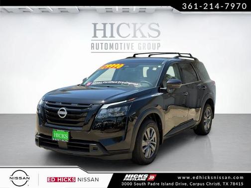 Black 2024 Nissan Pathfinder SV