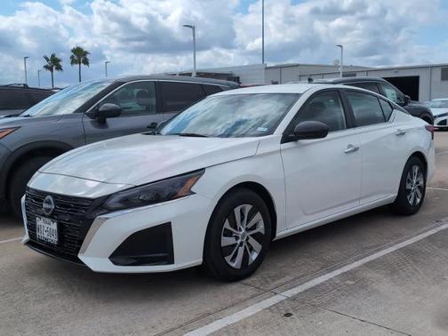 2025 Nissan Altima S