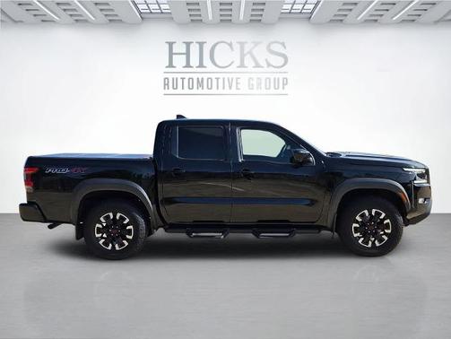 Black 2023 Nissan Frontier PRO-4X