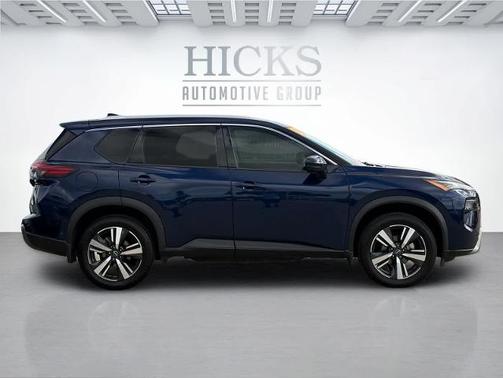 Deep Ocean Blue 2024 Nissan Rogue SL