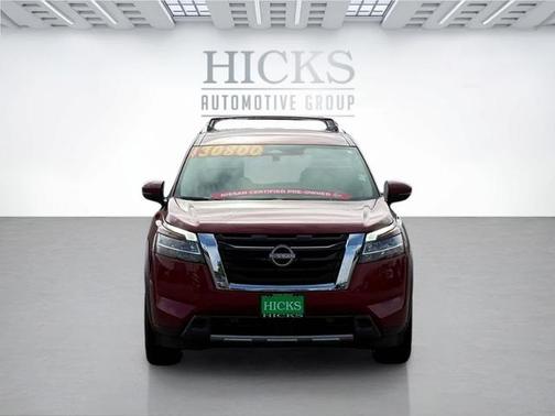 2024 Nissan Pathfinder SL