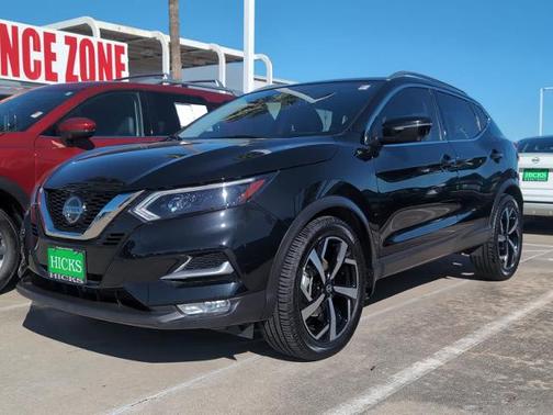 2022 Nissan Rogue Sport SL