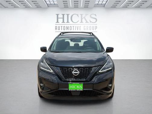 Black 2024 Nissan Murano SV