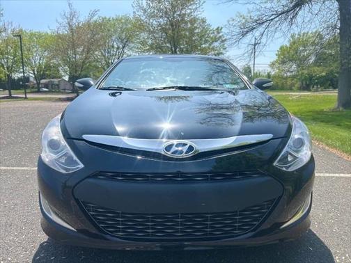 2015 Hyundai SONATA Hybrid Limited