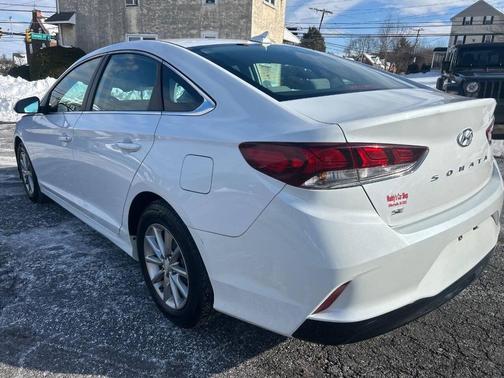 2018 Hyundai SONATA SE