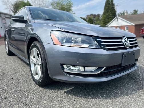 Reflex Silver Metallic 2015 Volkswagen Passat 1.8T Limited Edition