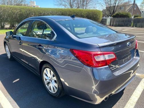 Carbide Gray Metallic 2016 Subaru Legacy Premium