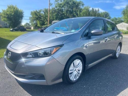 Gun Metallic 2023 Nissan Leaf S 40 kWh