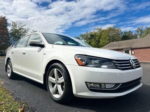 2015 Volkswagen Passat 1.8T Limited Edition