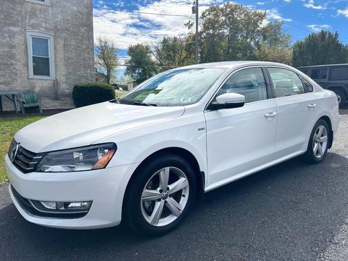 2015 Volkswagen Passat 1.8T Limited Edition