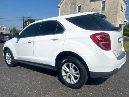 2017 Chevrolet Equinox LS
