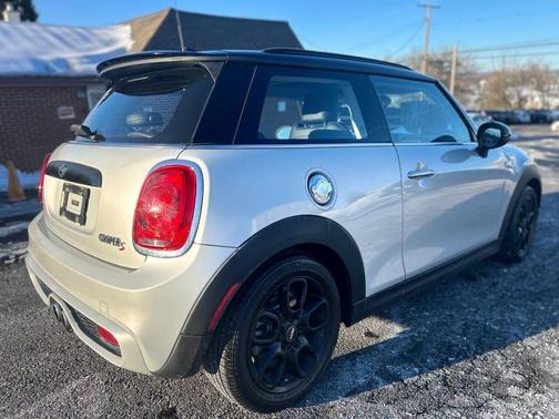 2016 MINI Hardtop Cooper S