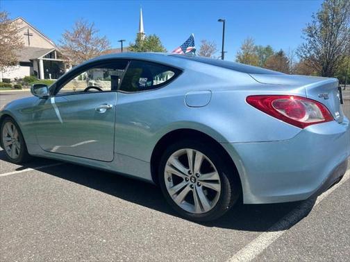 2010 Hyundai Genesis Coupe 2.0T