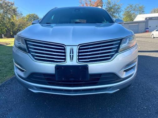 2015 Lincoln MKC Base