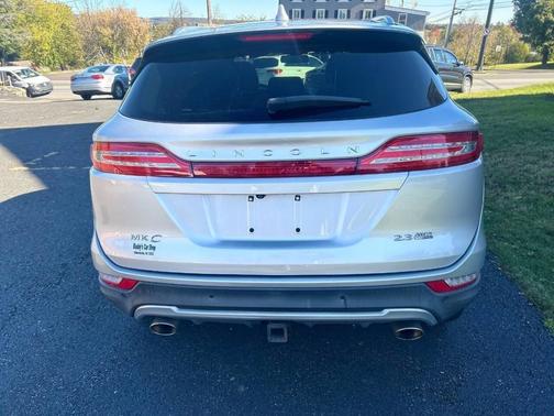 2015 Lincoln MKC Base