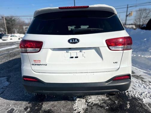 2017 Kia Sorento LX