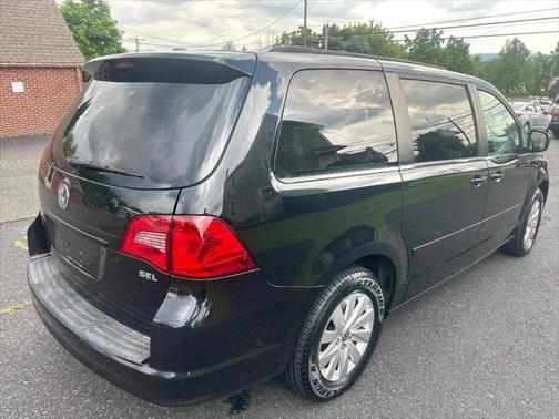2012 Volkswagen Routan SEL