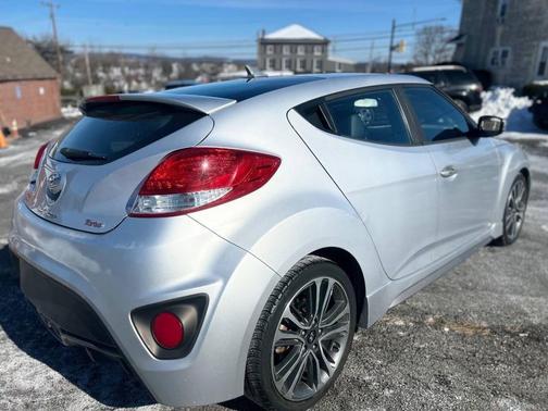 2016 Hyundai Veloster Turbo