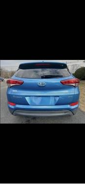Caribbean Blue 2017 Hyundai TUCSON SE Plus