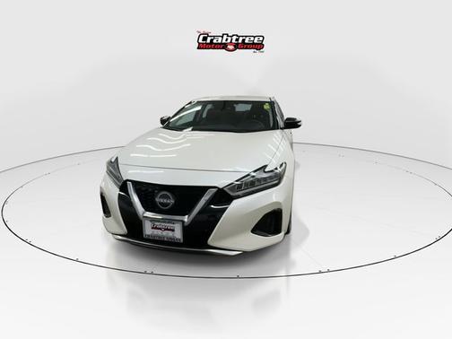 2023 Nissan Maxima SV