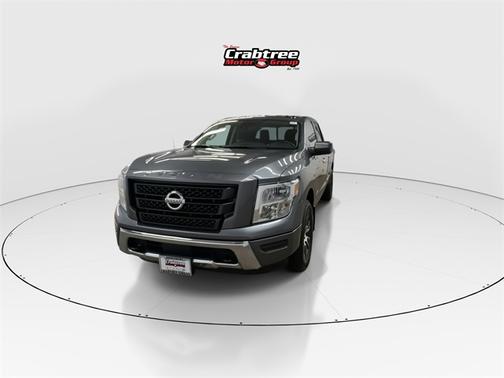 2021 Nissan Titan SV