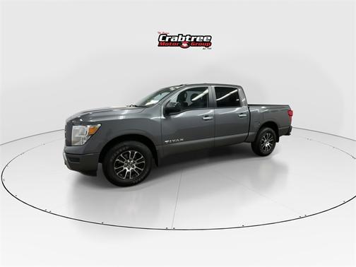 2021 Nissan Titan SV