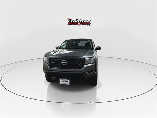 2022 Nissan Frontier S