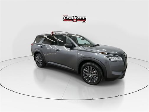 2023 Nissan Pathfinder SL