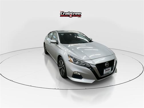 2022 Nissan Altima 2.5 SV