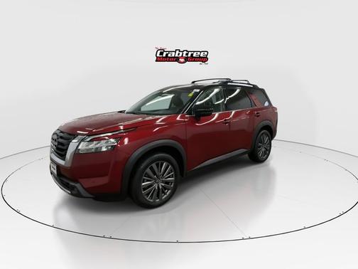 2023 Nissan Pathfinder SL