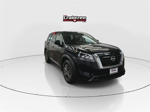 2023 Nissan Pathfinder S