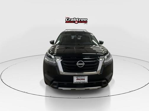 Black 2024 Nissan Pathfinder SL
