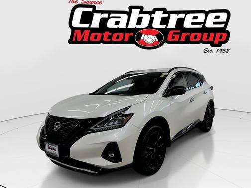 White 2023 Nissan Murano SV