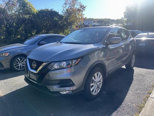 2022 Nissan Rogue Sport SV