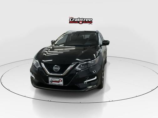 2022 Nissan Rogue Sport SL