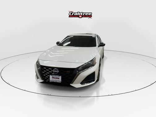 White 2025 Nissan Altima SR