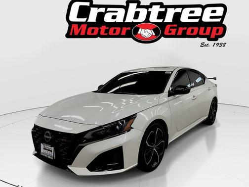 White 2025 Nissan Altima SR