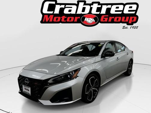Brilliant Silver Metallic 2023 Nissan Altima 2.5 SR