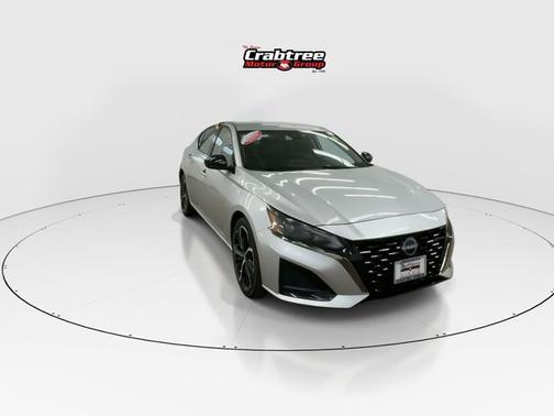 Brilliant Silver Metallic 2023 Nissan Altima 2.5 SR
