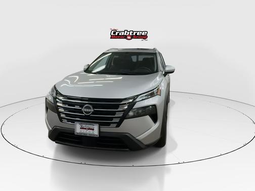 Brilliant Silver Metallic 2024 Nissan Rogue SV