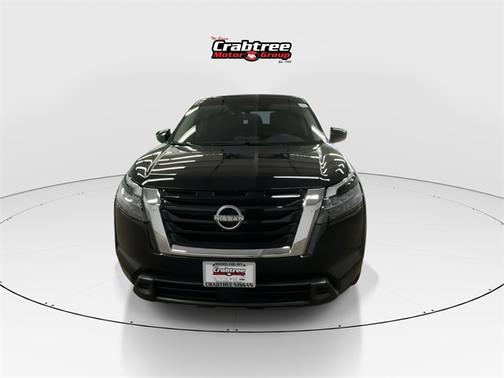 2024 Nissan Pathfinder S