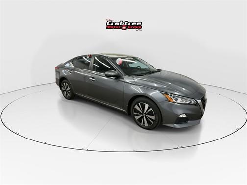 2022 Nissan Altima 2.5 SV