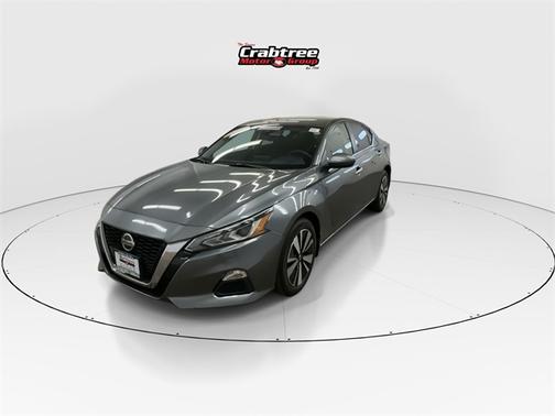 2022 Nissan Altima 2.5 SV