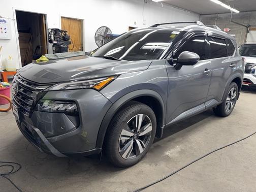 2024 Nissan Rogue SL
